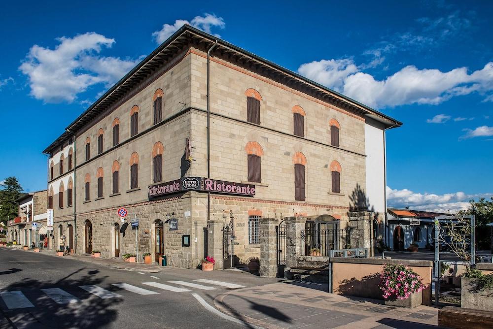 Hotel Fiora in Santa Fiora, Italy