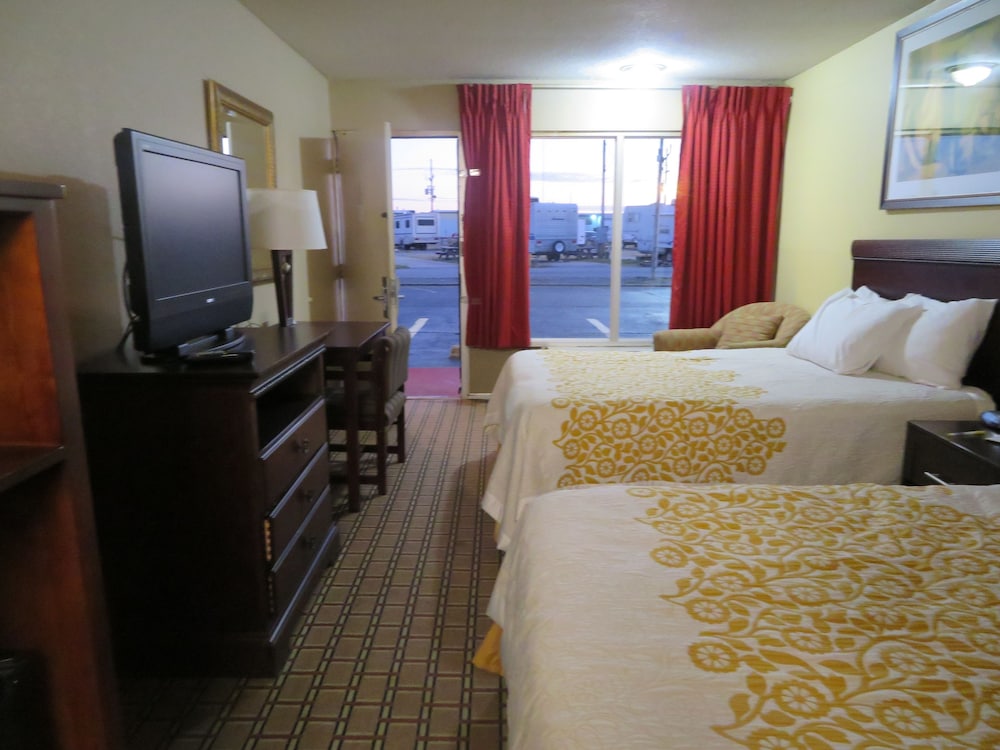 Days Inn by Wyndham Blytheville - photo 10