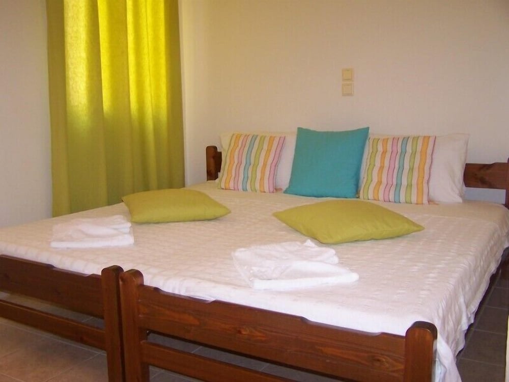 Villa Romantza — 4-Star Luxury Hotel in Kefalonia, Greece
