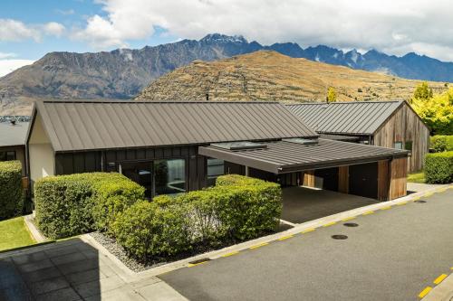 Home Away from Home — 4-Star Luxury Hotel in Queenstown, New Zealand