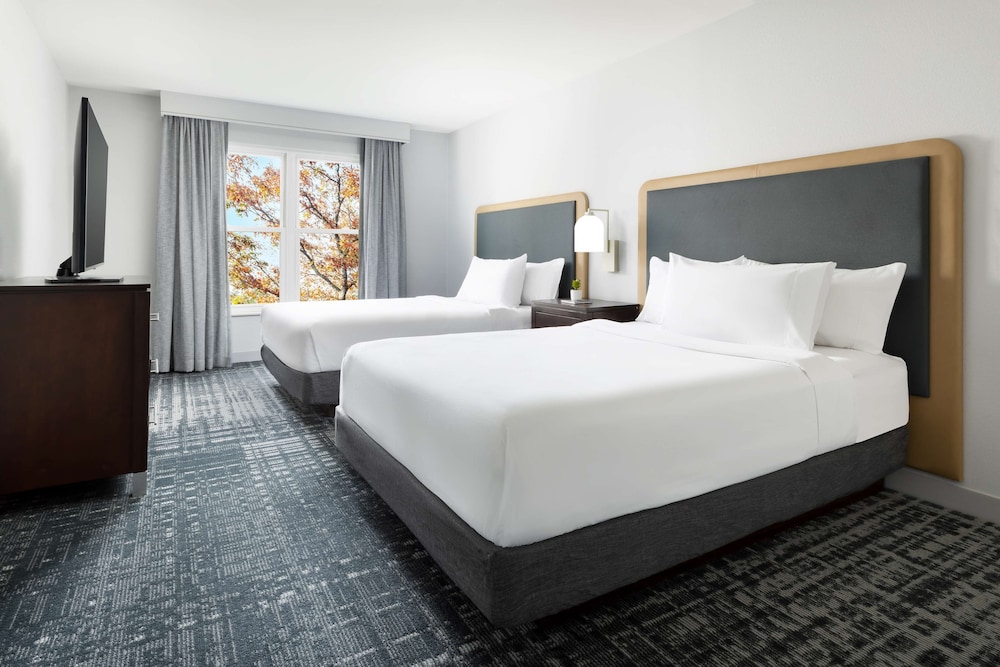Homewood Suites by Hilton Manchester Airport - photo 11