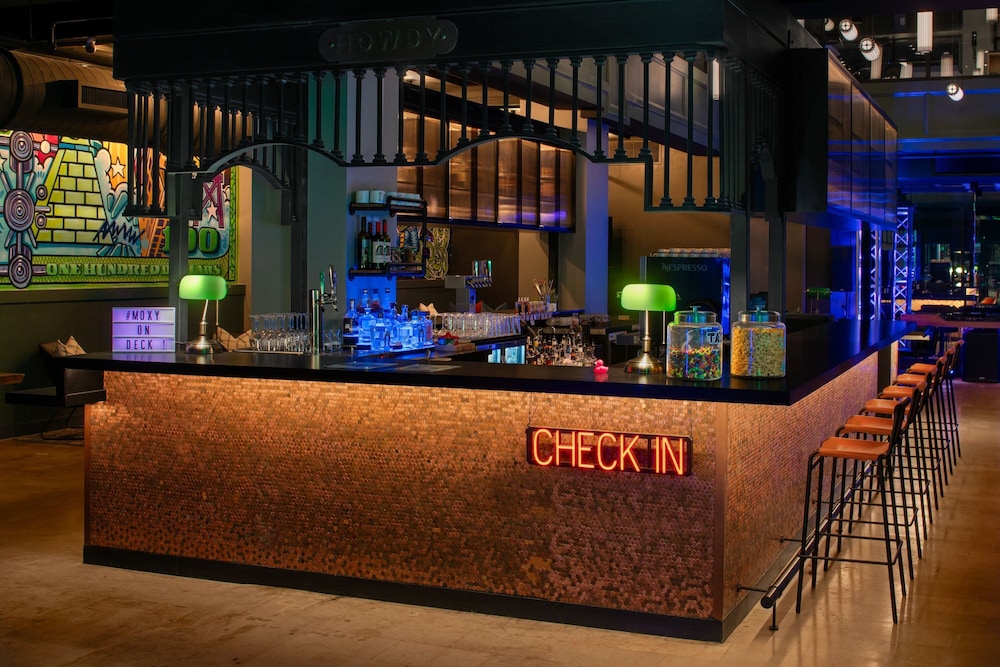 Moxy Houston Downtown - photo 49