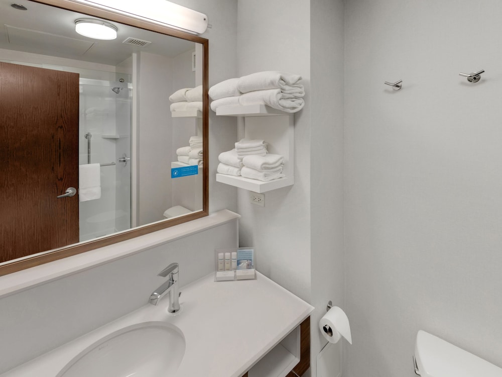 Hampton Inn Majestic Chicago Theatre District - photo 26