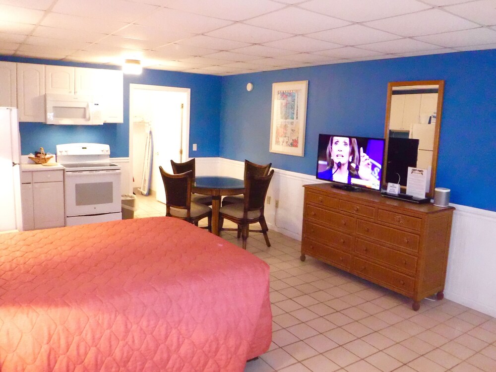 Waterside Inn on the Beach - photo 28