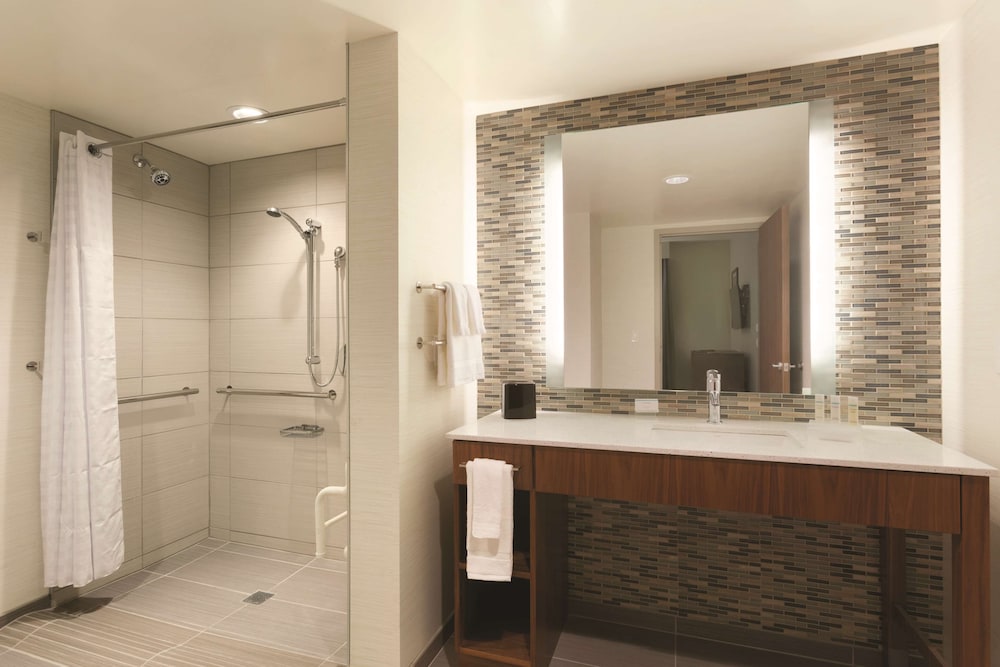 Homewood Suites by Hilton Pittsburgh Downtown - photo 31