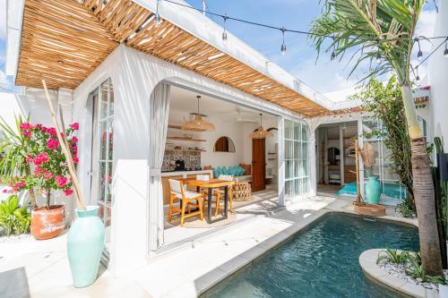 NEW Terre & Mer 1BR Villa in Berawa — 4-Star Luxury Hotel in Canggu, Indonesia