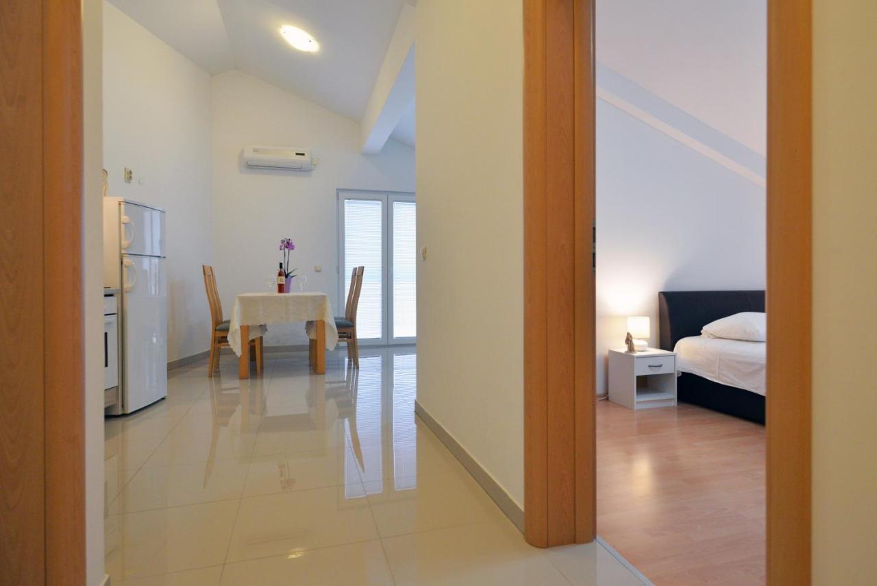 Apartmani Vedrana Murter in Murter, Croatia
