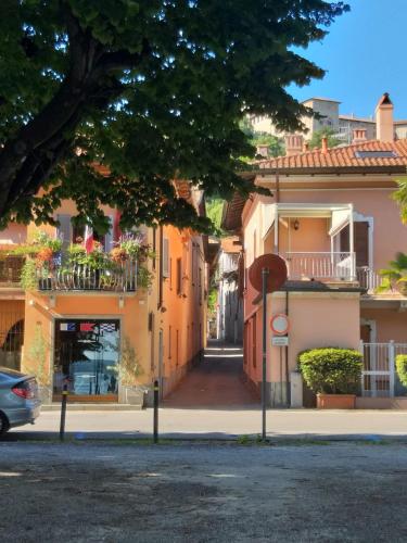 La Casa Sul Lago — 4-Star Luxury Hotel in Angera, Italy