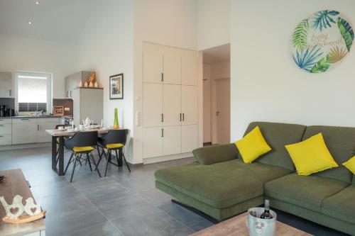 Nordsee Park SK 13 Grünes Idyll — 4-Star Luxury Hotel in Varel, Germany