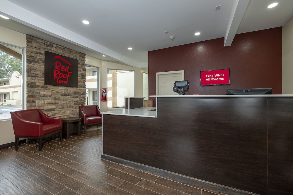 Red Roof Inn Freehold - photo 4