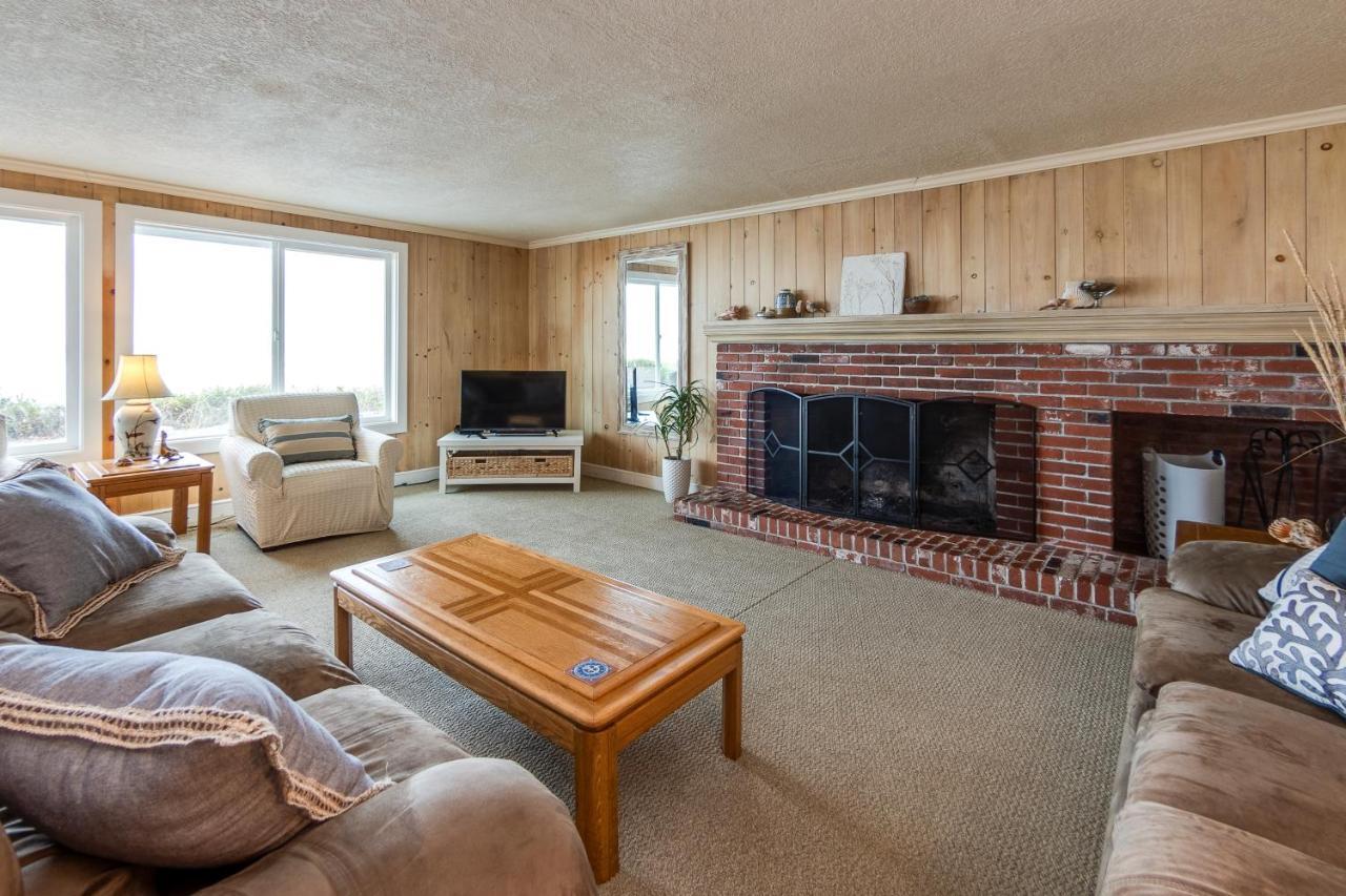 Valhalla - carbon neutral hotel in Rockaway Beach