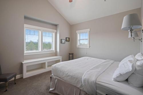 Five Peaks ac hot Tub 5br 3.5ba - photo 26
