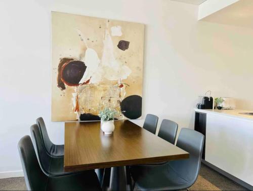 Chatswood Exeutive Suites 3beds2baths with Parking — 4-Star Luxury Hotel in Sydney, Australia