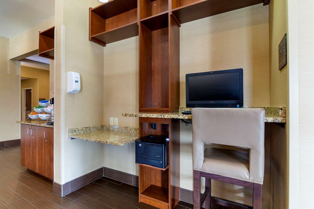 Comfort Inn & Suites Mandan Bismarck - photo 31