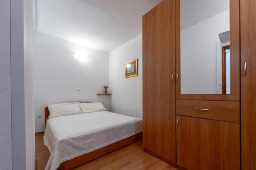 Madonna Field Apartment II