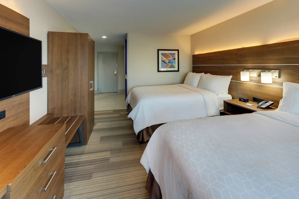 Holiday Inn Express Cincinnati North Monroe by IHG - photo 14