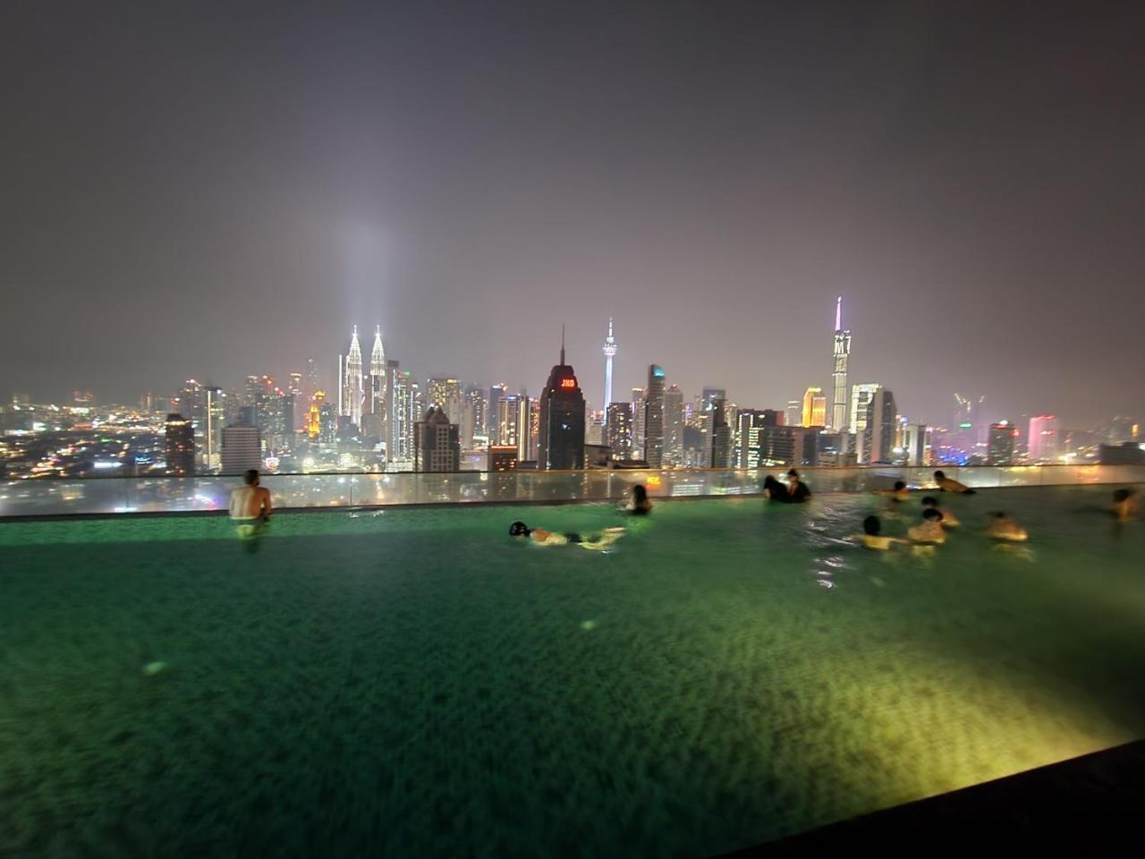 Regalia Suites Kuala Lumpur KLCC — 4-Star Luxury Hotel in Kuala Lumpur, Malaysia