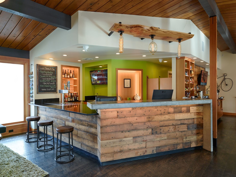 Timbers Inn - photo 5