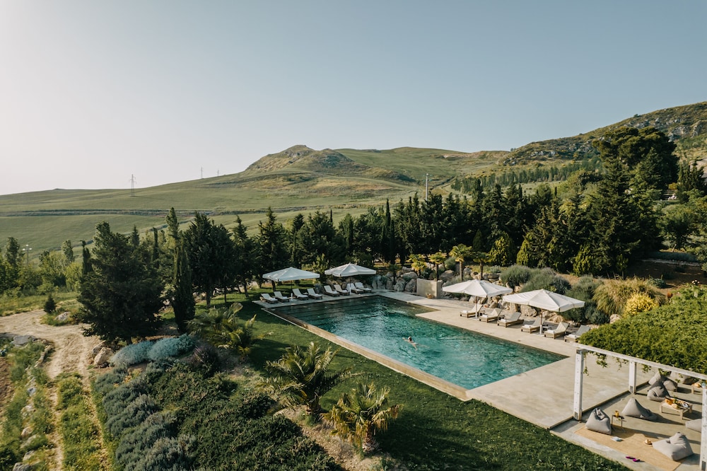 Masseria Susafa — 4-Star Luxury Hotel in Polizzi Generosa, Italy