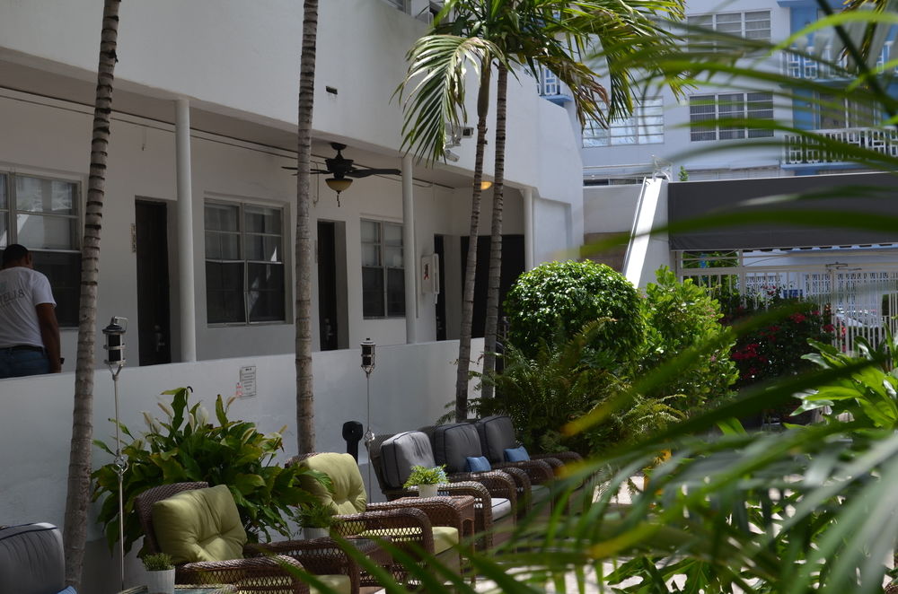 Hotel18 - photo 22