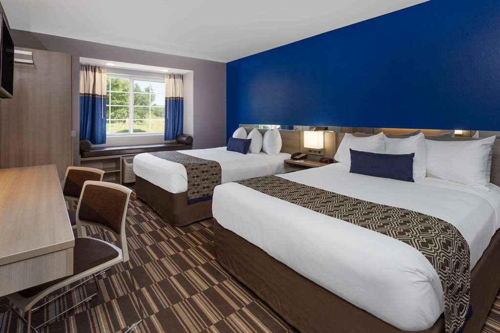 Microtel Inn & Suites by Wyndham Bethel Danbury - photo 5