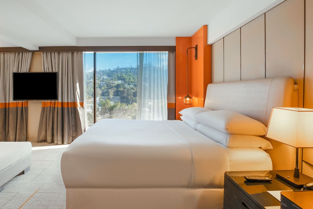 Sheraton Universal Hotel - photo 50