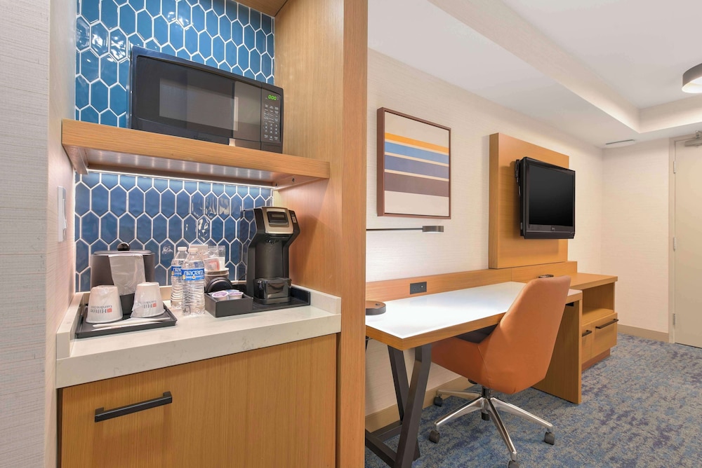 Hilton Garden Inn LAX El Segundo - photo 24