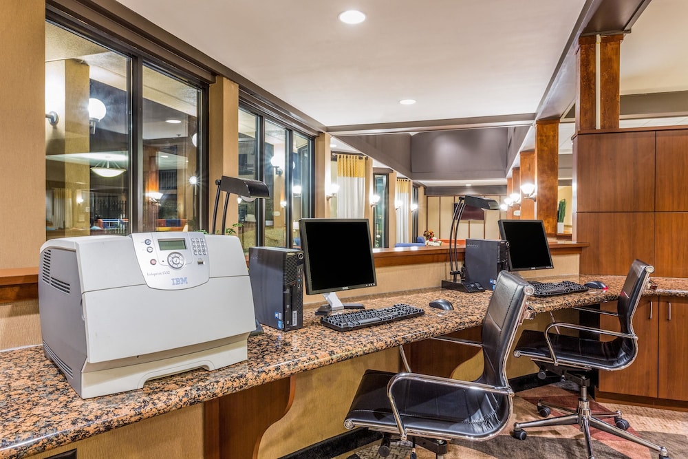Comfort Inn Roswell Dunwoody - photo 39