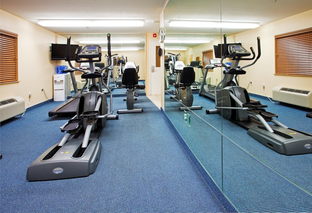 Candlewood Suites Jacksonville by IHG - photo 38