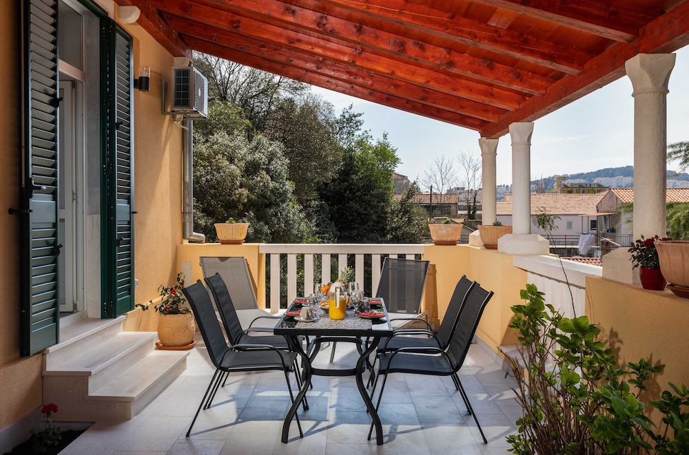 Apartment Porat — 4-Star Luxury Hotel in Dubrovnik, Croatia