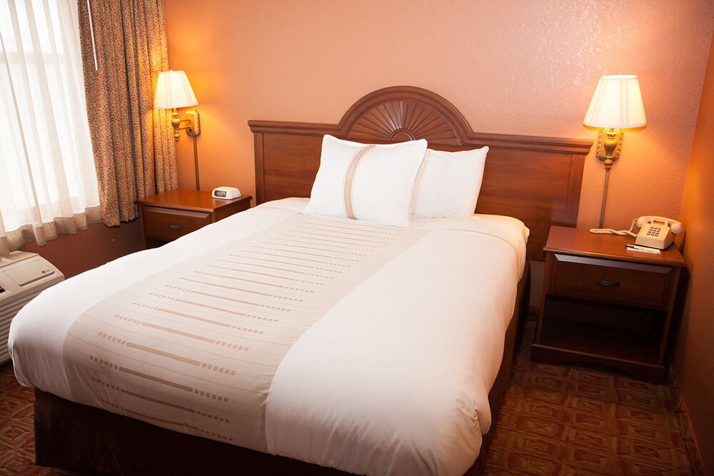 Norland Inn and Suites Roseau - photo 12