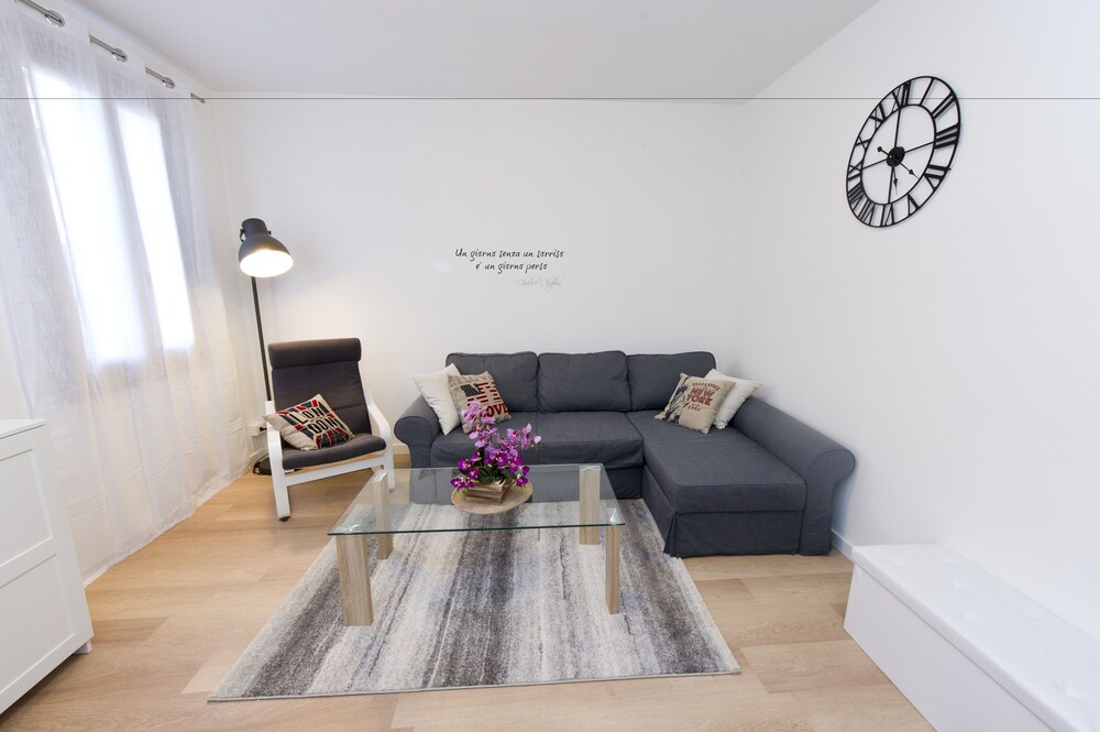 Calle Annunziata in Castello, Italy