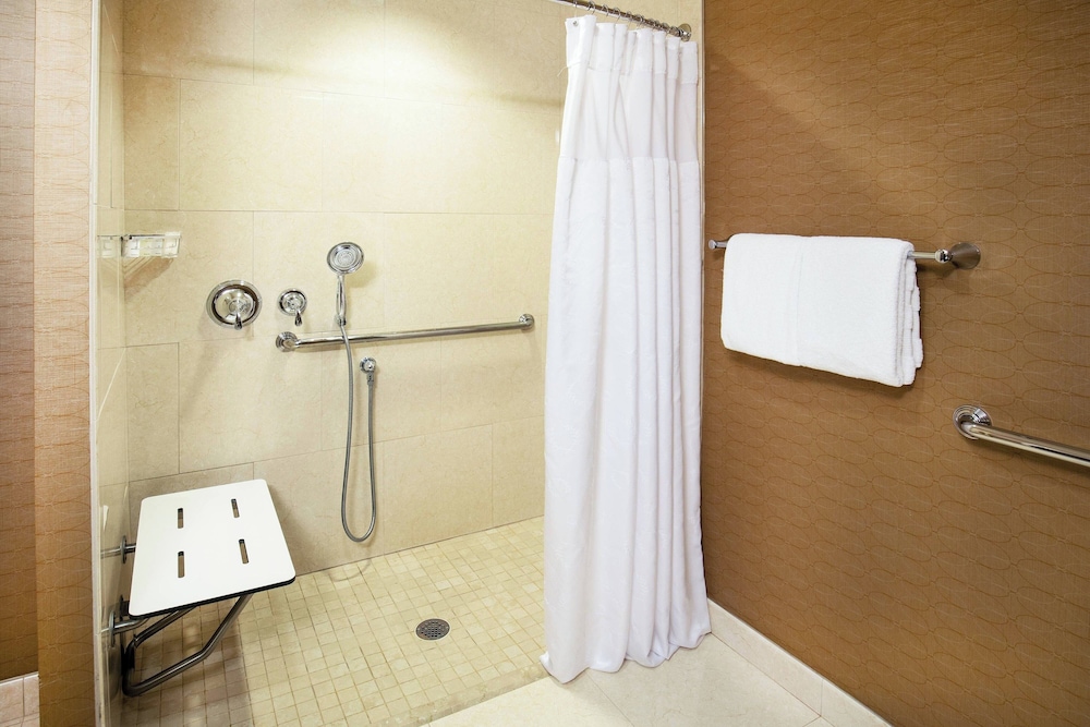 Sheraton Portsmouth Harborside Hotel - photo 29