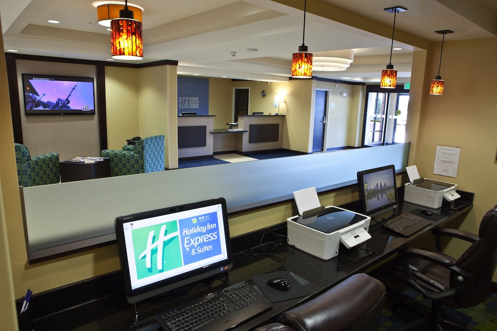 Holiday Inn Express Hotel & Suites Lansing Dimondale by IHG - photo 45