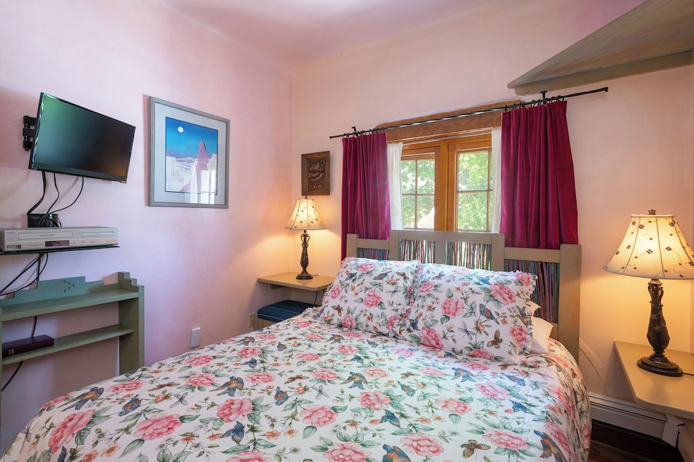 Inn on La Loma Plaza - photo 32