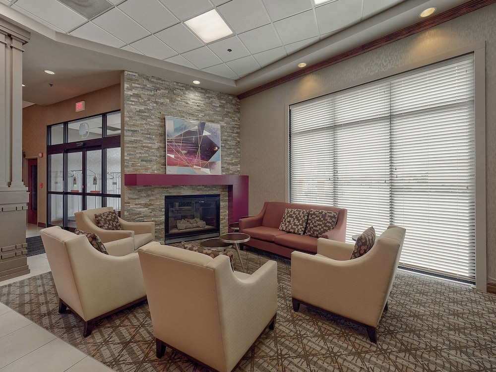 DoubleTree by Hilton Hotel Bloomington - photo 4