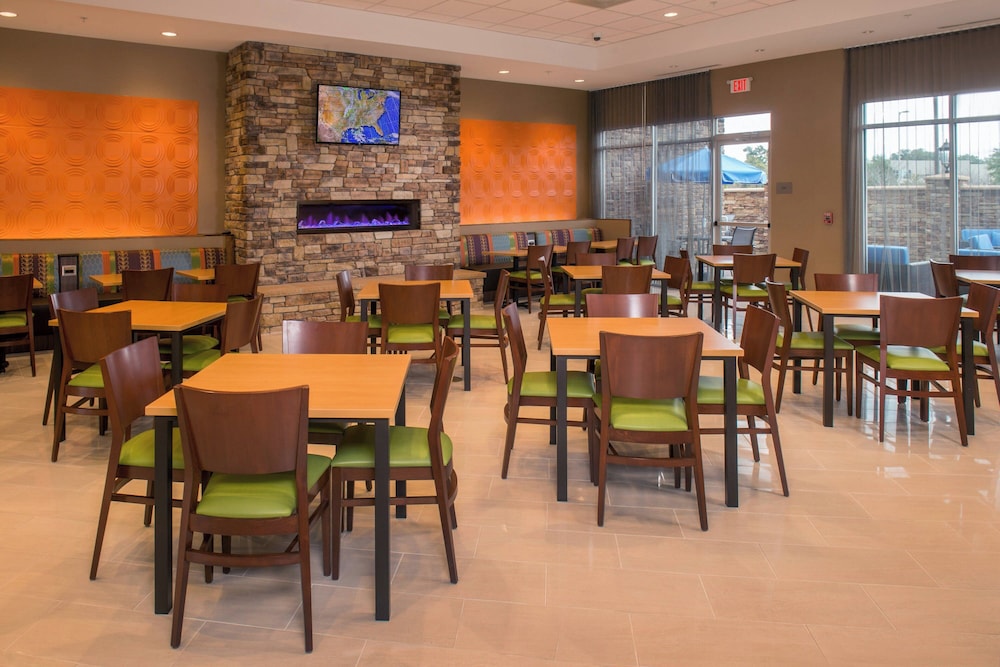 Fairfield Inn and Suites by Marriott Washington - photo 21