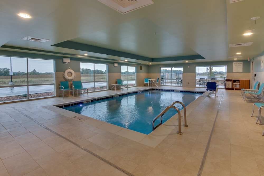 Holiday Inn Express & Suites Union City by IHG - photo 22