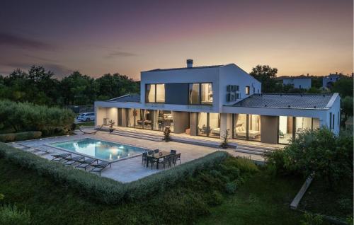 4 Bedroom Stunning Home In Rakalj — 5-Star Luxury Hotel in Marcana, Croatia