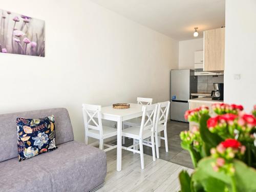 visit baltic Ułańska Apartament z 1 sypialnią i balkonem UL33 — 4-Star Luxury Hotel in Swinoujscie, Poland