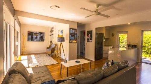 Quiet Cul De Sac Oasis in Hawks Nest, Australia