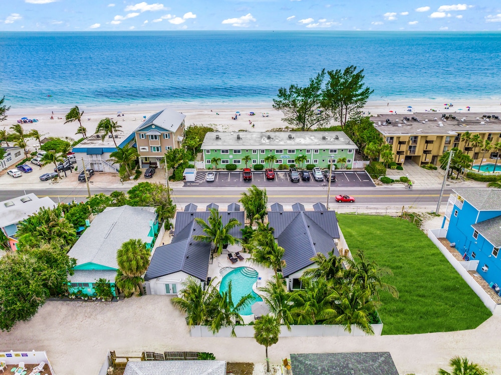 The Retreat at Anna Maria Island Inn - photo 27