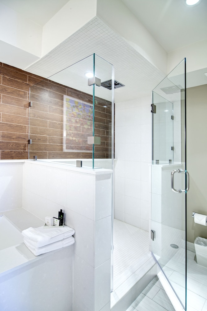City Loft Hotel - photo 16