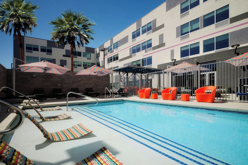 Aloft Henderson - photo 17