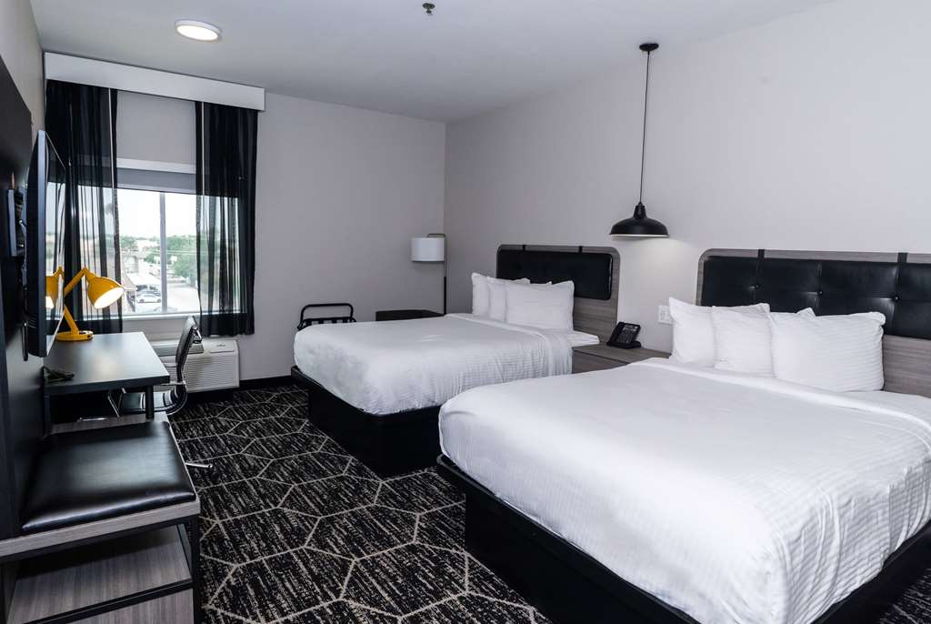 La Quinta Inn & Suites by Wyndham Corpus Christi Southeast - photo 25