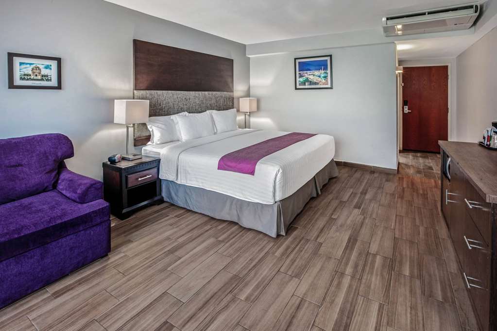 Guest room