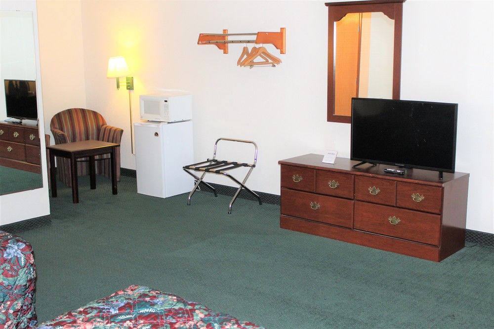 Cumberland Inn & Suites - photo 11