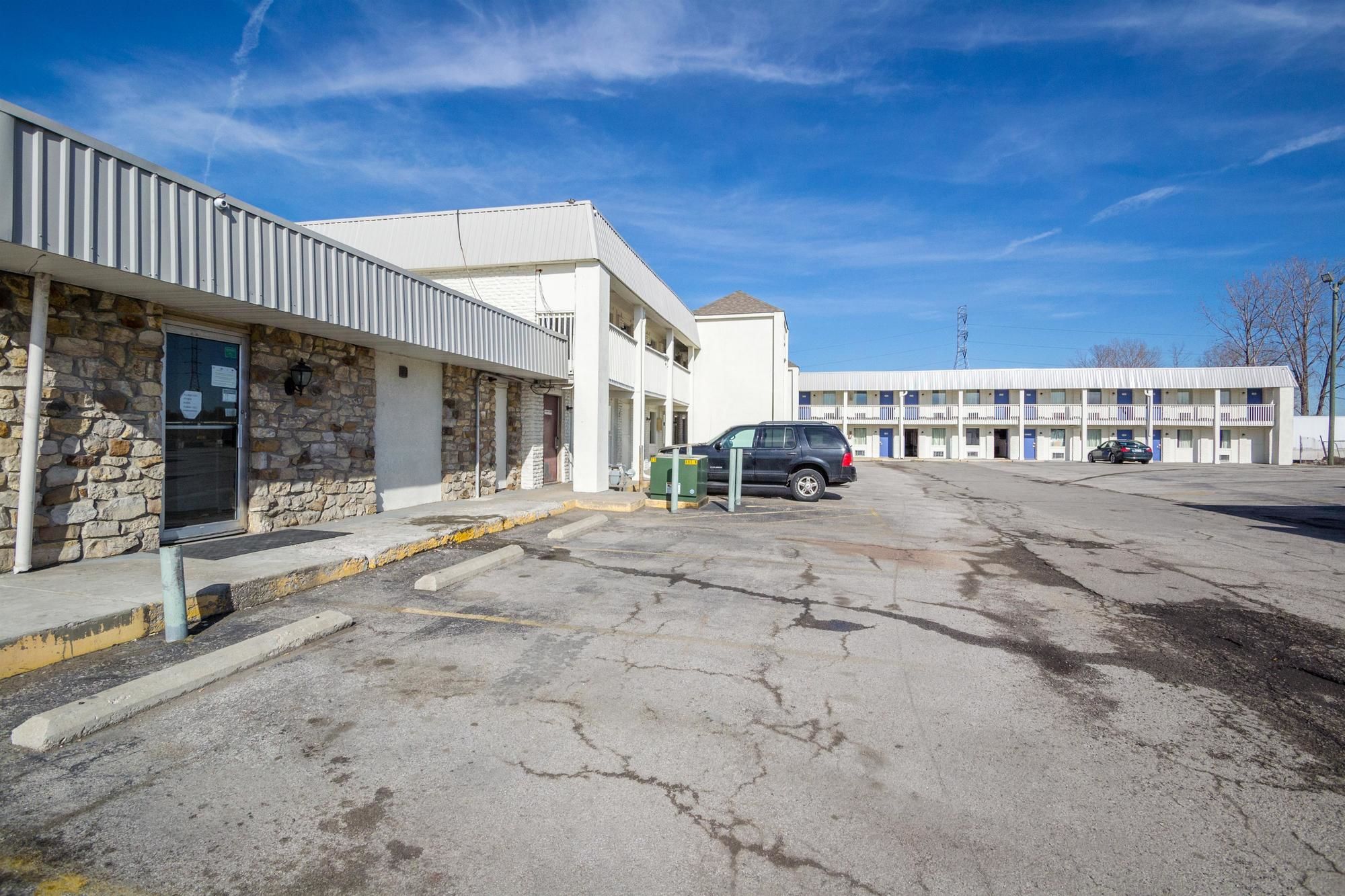 Motel 6 Indianapolis IN South - photo 42