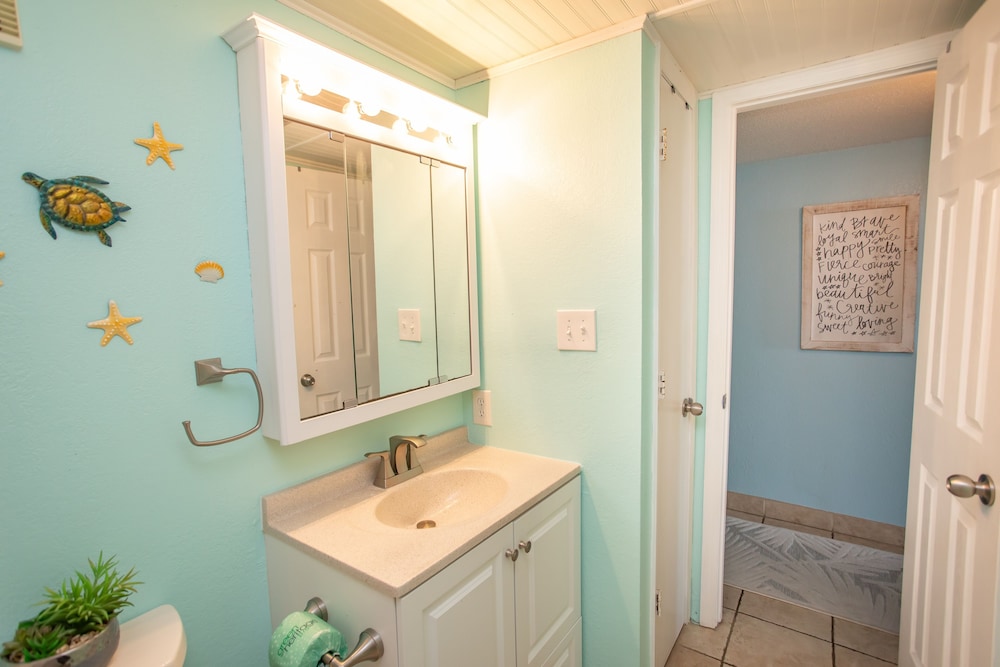 0712 Waters Edge Resort 3 Bedroom Condo by RedAwning - photo 30
