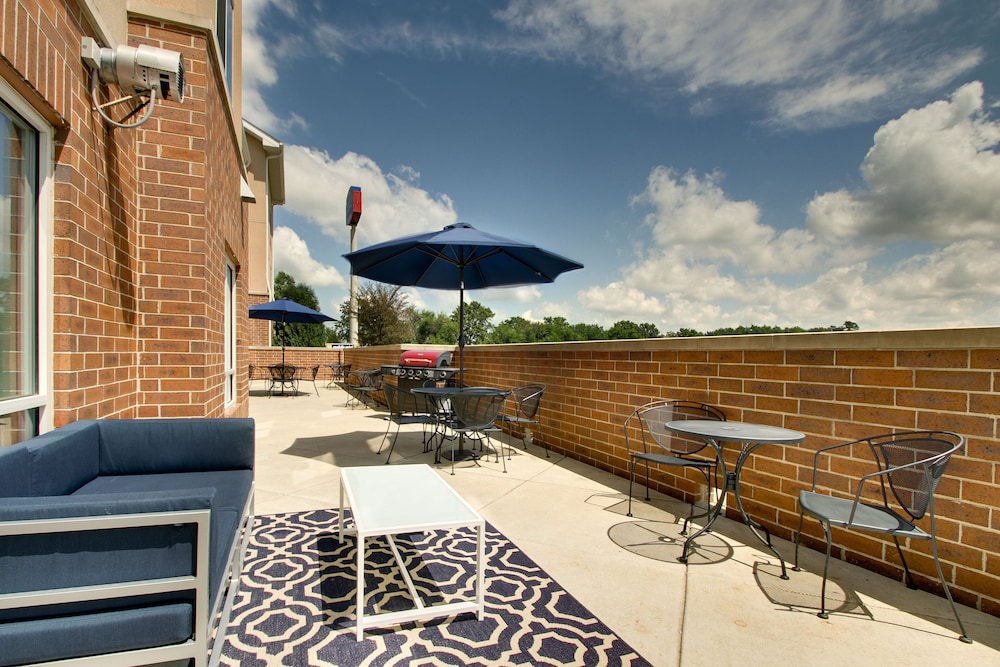 Fairfield Inn & Suites by Marriott Ottawa Starved Rock Area - photo 48